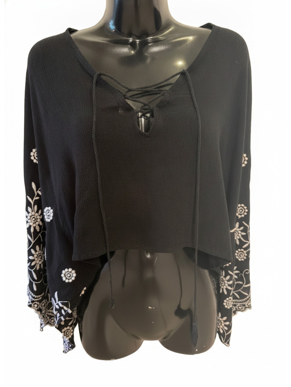 Forever 21 Off-Shoulder Black Floral Embroidered Top M/L